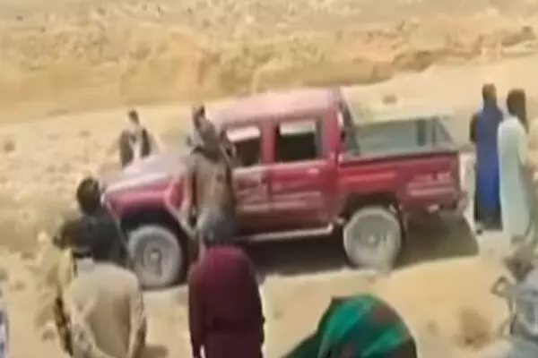 ਪਾਕਿਸਤਾਨ ਵਿਚ ਅਣਖ ਖਾਤਰ ਸ਼ਰ੍ਹੇਆਮ ਮਾਰੀਆਂ ਗੋਲੀਆਂ