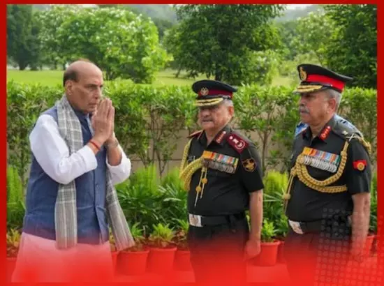ਕਾਰਗਿਲ ਵਿਜੇ ਦਿਵਸ: ਰਾਜਨਾਥ ਸਿੰਘ ਸਮੇਤ ਫੌਜ ਮੁਖੀਆਂ ਨੇ ਨਾਇਕਾਂ ਨੂੰ ਸ਼ਰਧਾਂਜਲੀ ਭੇਟ ਕੀਤੀ