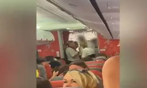 2 ਸ਼ਰਾਬੀਆਂ ਨੇ ਜਹਾਜ਼ ਵਿਚ ਪਾਇਆ ਖੌਰੂ