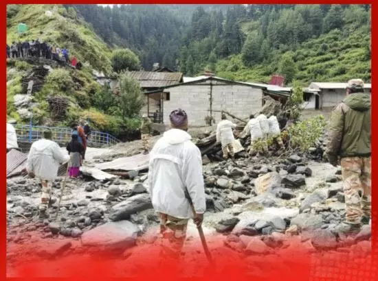 ਉੱਤਰਕਾਸ਼ੀ : ਜ਼ਮੀਨ ਖਿਸਕਣ ਕਾਰਨ ਪੂਰਾ ਇਲਾਕਾ ਮਲਬੇ ਹੇਠ ਦੱਬਿਆ