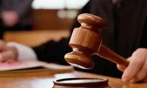 ਅਦਾਲਤ ਵੱਲੋਂ ਕੈਂਸਰ ਨਾਲ ਪੀੜਤ ਧੀ ਦੇ ਪ੍ਰਵਾਸੀ ਪਿਤਾ ਦੀ ਗ੍ਰਿਫਤਾਰ ਗੈਰ ਕਾਨੂੰਨ ਕਰਾਰ