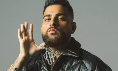 ਪੰਜਾਬੀ ਗਾਇਕ Karan Aujla ਨੂੰ ਮਹਿਲਾ ਕਮਿਸ਼ਨ ਸਾਹਮਣੇ ਪੇਸ਼ ਹੋਣਾ ਹੀ ਪਵੇਗਾ