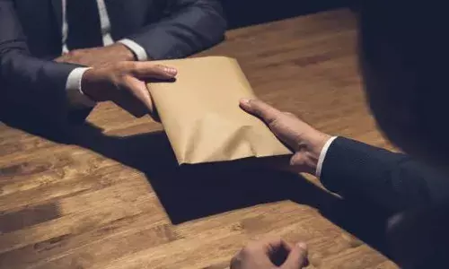 Punjab News: ਅਬੋਹਰ ਚ ਫ਼ਾਇਰ ਬ੍ਰਿਗੇਡ ਇੰਚਾਰਜ ਰਿਸ਼ਵਤ ਲੈਂਦਾ ਰੰਗੇ ਹੱਥੀਂ ਫੜਿਆ