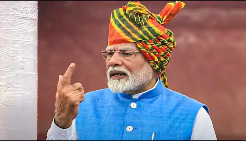 Independence Day 2025: ਦੇਸ਼ ਦੇ ਨੌਜਵਾਨਾਂ ਨੂੰ 15 ਹਜ਼ਾਰ ਦੇਵੇਗੀ ਮੋਦੀ ਸਰਕਾਰ, ਲਾਲ ਕਿਲੇ ਤੋਂ ਪ੍ਰਧਾਨ ਮੰਤਰੀ ਮੋਦੀ ਨੇ ਕੀਤਾ ਐਲਾਨ