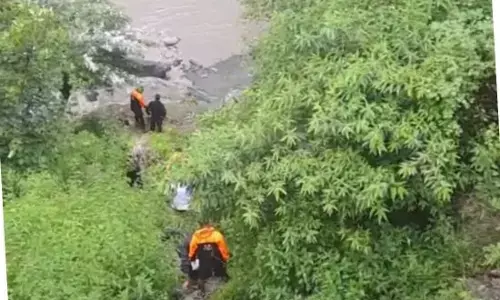 ਹਿਮਾਚਲ ਚ ਪੰਜਾਬ ਦੇ ਸ਼ਰਧਾਲੂਆਂ ਦੀ ਕਾਰ ਨਦੀ ਚ ਡਿੱਗੀ