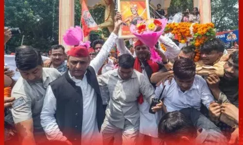 ਹੁਣ ਸਪਾ ਮੁਖੀ ਅਖਿਲੇਸ਼ ਯਾਦਵ ਨੇ Election Commission ਤੇ ਚੁੱਕੇ ਸਵਾਲ