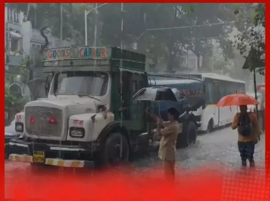 ਸੜਕਾਂ ਤੇ ਲੰਬੇ ਟ੍ਰੈਫਿਕ ਜਾਮ, ਰਾਜ ਦੇ ਕਈ ਇਲਾਕਿਆਂ ਵਿੱਚ ਹੜ੍ਹ ਵਰਗੀ ਸਥਿਤੀ