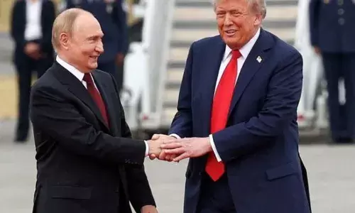 Putin ਨਾਲ ਮੁਲਾਕਾਤ ਦੇ ਦਸਤਾਵੇਜ਼ ਹੋਟਲ ਚ ਭੁੱਲ ਗਈ ਟਰੰਪ ਦੀ ਟੀਮ