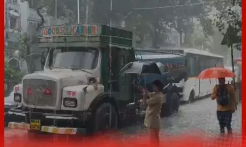 ਸੜਕਾਂ ਤੇ ਲੰਬੇ ਟ੍ਰੈਫਿਕ ਜਾਮ, ਰਾਜ ਦੇ ਕਈ ਇਲਾਕਿਆਂ ਵਿੱਚ ਹੜ੍ਹ ਵਰਗੀ ਸਥਿਤੀ