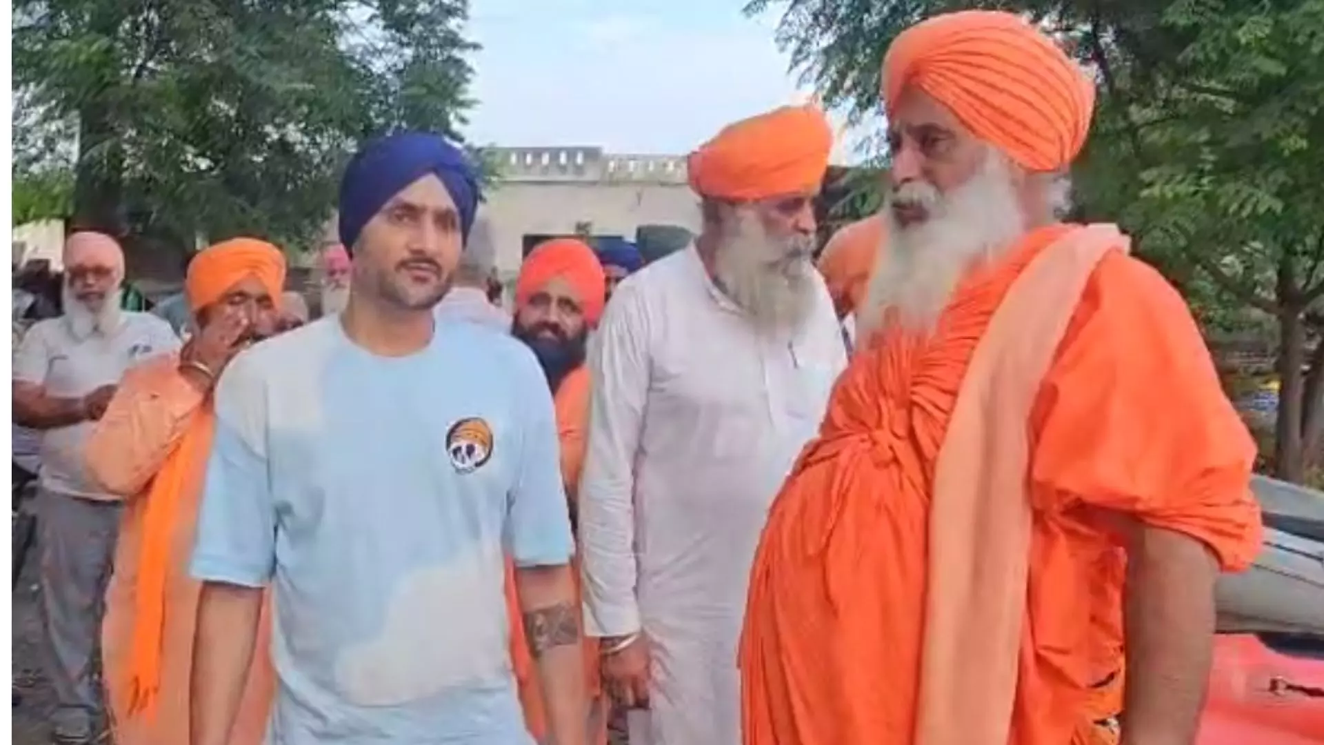 ਹੜ੍ਹ ਪ੍ਰਭਾਵਿਤ ਪਿੰਡਾਂ ਦਾ ਦੌਰਾ ਪਹੁੰਚੇ ਰਾਜ ਸਭਾ ਮੈਂਬਰ ਹਰਭਜਨ ਸਿੰਘ