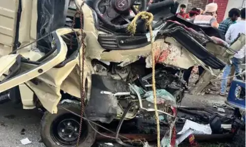 Punjab News : ਬੱਸ-ਮਿੰਨੀ ਟਰੱਕ ਦੀ ਟੱਕਰ, 3 ਵਪਾਰੀਆਂ ਦੀ ਮੌਤ