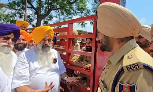 ਸੁੱਚਾ ਸਿੰਘ ਲੰਗਾਹ ਦਾ ਜੇਲ੍ਹ ਬਾਹਰ ਪਿਆ ਸੁਪਰਡੈਂਟ ਦਾ ਪੰਗਾ