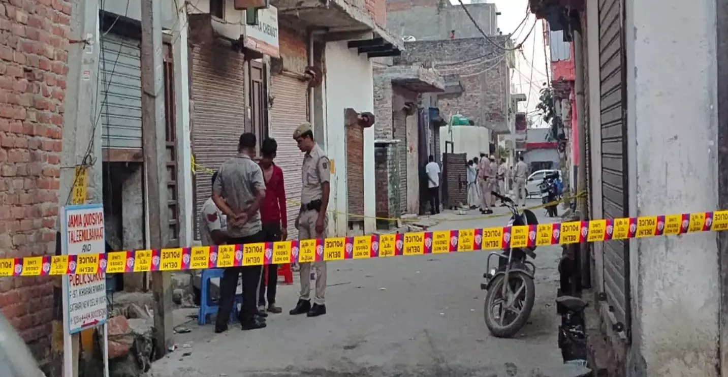 Delhi Triple Murder: ਤਿਹਰੇ ਕਤਲ ਕਾਂਡ ਨੇ ਹਿਲਾਈ ਦਿੱਲੀ, ਇੱਕੋ ਘਰ ਚ ਤਿੰਨ ਲਾਸ਼ਾਂ ਮਿਲਣ ਨਾਲ ਇਲਾਕੇ ਚ ਦਹਿਸ਼ਤ