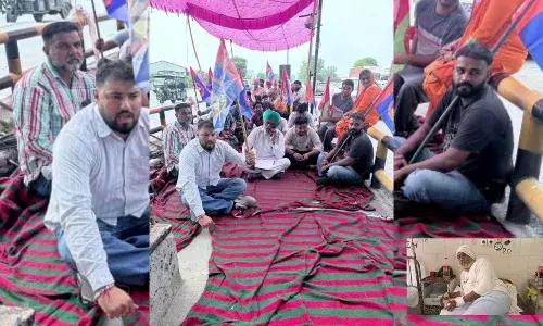 ਹੱਕੀ ਮੰਗਾਂ ਲਈ ਧਰਨਾ ਦੇ ਰਹੇ ਮੁਲਾਜ਼ਮਾਂ ਤੇ ਜਾਨਲੇਵਾ ਹਮਲਾ