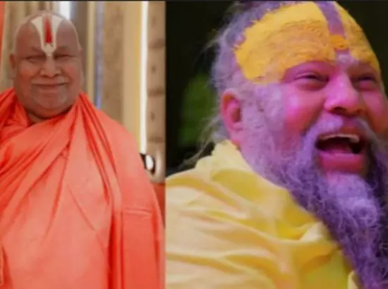 ਦੋ ਭਾਰਤੀ ਬਾਬੇ ਆਪਸ ਵਿਚ ਉਲਝੇ, ਪੜ੍ਹੋ ਖਹਿਬਾਜ਼ੀ ਦਾ ਕਾਰਨ ਦੋ ਭਾਰਤੀ ਬਾਬੇ ਆਪਸ ਵਿਚ ਉਲਝੇ, ਪੜ੍ਹੋ ਖਹਿਬਾਜ਼ੀ ਦਾ ਕਾਰਨ