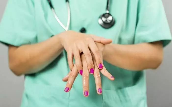 New Rules For Nurses: ਡਿਊਟੀ ਦੌਰਾਨ ਨੇਲ ਪਾਲਿਸ਼ ਨਹੀਂ ਲਗਾ ਸਕਣਗੀਆਂ ਨਰਸਾਂ, ਸਰਕਾਰ ਨੇ ਜਾਰੀ ਕੀਤੇ ਸਖ਼ਤ ਕਾਨੂੰਨ New Rules For Nurses: ਡਿਊਟੀ ਦੌਰਾਨ ਨੇਲ ਪਾਲਿਸ਼ ਨਹੀਂ ਲਗਾ ਸਕਣਗੀਆਂ ਨਰਸਾਂ, ਸਰਕਾਰ ਨੇ ਜਾਰੀ ਕੀਤੇ ਸਖ਼ਤ ਕਾਨੂੰਨ