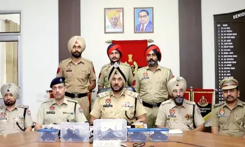 ਅੰਮ੍ਰਿਤਸਰ ਪੁਲਿਸ ਨੂੰ ਵੱਡੀ ਕਾਮਯਾਬੀ, ਵਿਦੇਸ਼ੀ ਹਥਿਆਰਾਂ ਦੀ ਖੇਪ ਬਰਾਮਦ