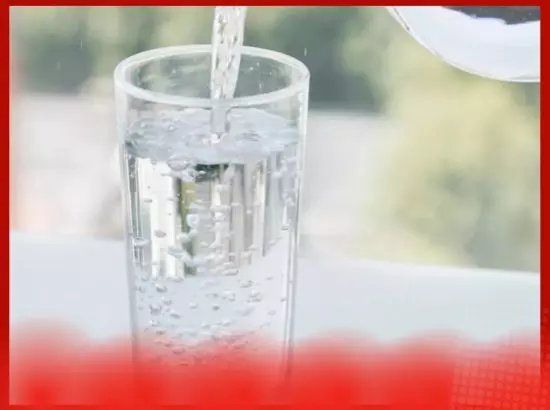 ਅਲਕਲਾਈਨ ਪਾਣੀ ਕੀ ਹੈ ਜੋ ਮਸ਼ਹੂਰ ਹਸਤੀਆਂ ਬਹੁਤ ਜ਼ਿਆਦਾ ਪੀਂਦੀਆਂ ਹਨ ?