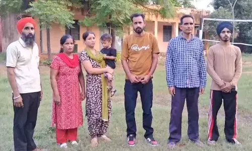 ਜਵਾਹਰ ਨਵੋਦਿਆ ਵਿਦਿਆਲਿਆ ਦੇ ਚਾਰ ਗੋਲਡ ਮੈਡਲ ਵਿਦਿਆਰਥੀ ਹਮੀਰਪੁਰ ਚ ਫਸੇ