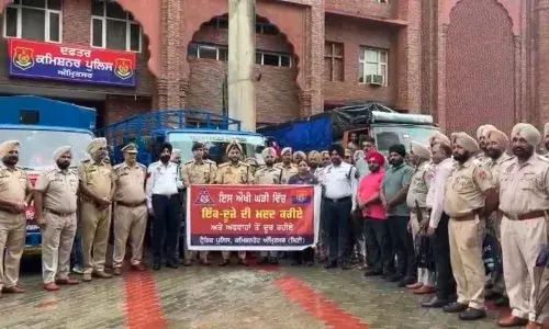 ਹੜ੍ਹ ਪੀੜਤਾਂ ਦੀ ਮਦਦ ਲਈ ਅੱਗੇ ਆਈ ਅੰਮ੍ਰਿਤਸਰ ਪੁਲਿਸ