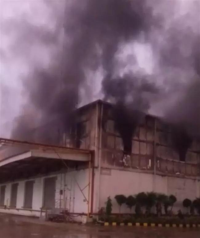 Punjab News: ਗੋਦਰੇਜ ਕੰਪਨੀ ਦੇ ਗੋਦਾਮ ਵਿੱਚ ਲੱਗੀ ਭਿਆਨਕ ਅੱਗ, ਕਰੋੜਾਂ ਦਾ ਸਾਮਾਨ ਹੋਇਆ ਸੜ ਕੇ ਸੁਆਹ