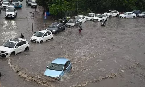 Weather News: ਪਹਾੜ ਤੋਂ ਮੈਦਾਨ ਤੱਕ ਮੀਂਹ ਨੇ ਮਚਾਈ ਹਾਹਾਕਾਰ, ਲਈ ਸ਼ਹਿਰਾਂ ਵਿੱਚ ਸਕੂਲ ਬੰਦ