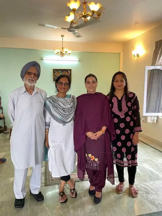 ਚਾਰ ਲਾਵਾਂ ਤਮਾਮ ਉਮਰ ਦੇ ਰਿਸ਼ਤੇ ਦੀ ਵਸੀਅਤ ਕਦੇ ਵੀ ਲਿਖ ਕੇ ਨਹੀਂ ਦਿੰਦੀਆਂ