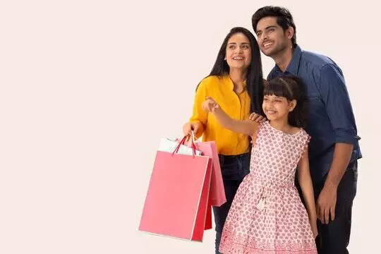 USA Tariff On India: ਅਮਰੀਕੀ ਟੈਰਿਫ ਦਾ ਅਸਰ, ਲੋਕਾਂ ਨੇ ਸ਼ੌਪਿੰਗ ਕਰਨੀ ਘਟਾਈ, ਤਿਉਹਾਰਾਂ ਦੇ ਸੀਜ਼ਨ ਚ ਸੇਲ ਵਧਣ ਦੀ ਉਮੀਦ