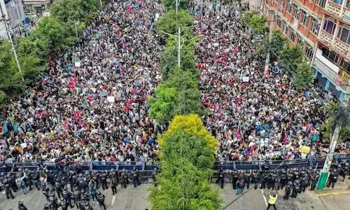 Nepal Protests: ਨੇਪਾਲ ਦੇ ਵਿਰੋਧ ਪ੍ਰਦਰਸ਼ਨ ਚ 19 ਮੌਤਾਂ, 250 ਜ਼ਖ਼ਮੀ, ਗ੍ਰਹਿ ਮੰਤਰੀ ਰਮੇਸ਼ ਲੇਖਕ ਨੇ ਦਿੱਤਾ ਅਸਤੀਫ਼ਾ