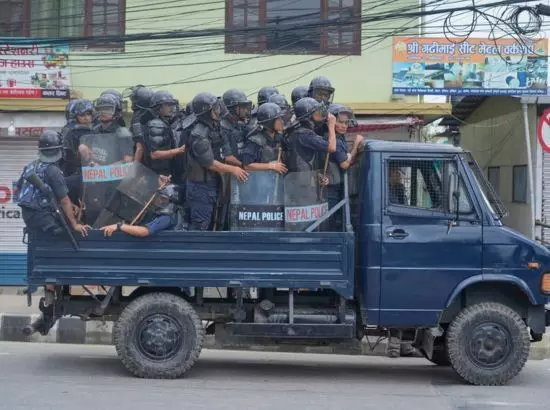 ਨੇਪਾਲ ਵਿੱਚ ਹਿੰਸਾ ਵਧੀ, ਮੰਤਰੀਆਂ ਦੇ ਘਰਾਂ ਨੂੰ ਸਾੜਿਆ, 5 ਮੰਤਰੀਆਂ ਨੇ ਦਿੱਤਾ ਅਸਤੀਫਾ