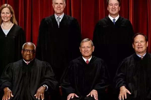 ਅਮਰੀਕਾ ਦੀ ਸੁਪਰੀਮ ਕੋਰਟ ਨੇ ਇੰਮੀਗ੍ਰੇਸ਼ਨ ਛਾਪਿਆਂ ਤੋਂ ਪਾਬੰਦੀ ਹਟਾਈ