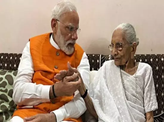 PM ਮੋਦੀ ਦੀ ਮਾਂ ਦੇ AI ਵੀਡੀਓ ਤੇ ਵਿਵਾਦ, ਭਾਜਪਾ ਗੁੱਸੇ ਚ, ਵੀਡੀਓ ਵੇਖੋ