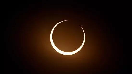 Surya Grahan: ਜਲਦ ਲੱਗੇਗਾ ਸਾਲ ਦਾ ਆਖ਼ਰੀ ਸੂਰਜ ਗ੍ਰਹਿਣ, ਜਾਣੋ ਭਾਰਤ ਵਿੱਚ ਨਜ਼ਰ ਆਵੇਗਾ ਜਾਂ ਨਹੀਂ