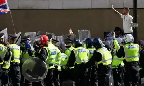 ਲੰਡਨ ਵਿੱਚ ਵੱਡੇ ਪ੍ਰਦਰਸ਼ਨ: 1.5 ਲੱਖ ਲੋਕ ਸੜਕਾਂ ਤੇ ਕਿਉਂ ਉੱਤਰੇ?