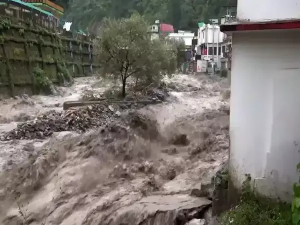 Uttarakhand Flood: ਉੱਤਰਾਖੰਡ ਵਿੱਚ ਬੱਦਲ ਫਟਣ ਨਾਲ ਤਬਾਹੀ, 10 ਲੋਕਾਂ ਦੀ ਗਈ ਜਾਨ