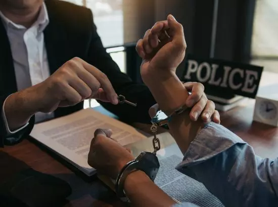 ਕਫ਼ ਸਿਰਪ ਮਾਮਲੇ ਵਿੱਚ ਵੱਡੀ ਕਾਰਵਾਈ: ਦਵਾਈ ਲਿਖਣ ਵਾਲਾ ਡਾਕਟਰ ਗ੍ਰਿਫ਼ਤਾਰ ਕਫ਼ ਸਿਰਪ ਮਾਮਲੇ ਵਿੱਚ ਵੱਡੀ ਕਾਰਵਾਈ: ਦਵਾਈ ਲਿਖਣ ਵਾਲਾ ਡਾਕਟਰ ਗ੍ਰਿਫ਼ਤਾਰ