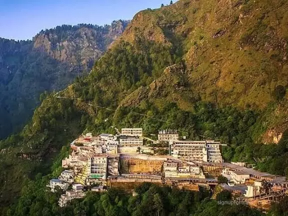 Vaishno Devi: ਕੱਲ ਤੋਂ ਸ਼ੁਰੂ ਹੋਣ ਜਾ ਰਹੀ ਹੈ ਵੈਸ਼ਣੋ ਦੇਵੀ ਦੀ ਯਾਤਰਾ, ਸ਼ਰਧਾਲੂਆਂ ਵਿੱਚ ਖ਼ੁਸ਼ੀ ਦੀ ਲਹਿਰ