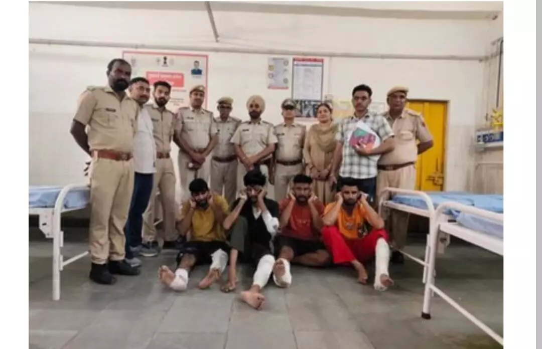 Lawrence Bishnoi: ਲਾਰੈਂਸ ਬਿਸ਼ਨੋਈ ਗੈਂਗ ਦੇ ਸ਼ਾਰਪ ਸ਼ੂਟਰ ਸਣੇ ਚਾਰ ਗ੍ਰਿਫਤਾਰ, ਕਈ ਕਤਲ ਦੀਆਂ ਵਾਰਦਾਤਾਂ ਵਿੱਚ ਸੀ ਲੋੜੀਂਦੇ Lawrence Bishnoi: ਲਾਰੈਂਸ ਬਿਸ਼ਨੋਈ ਗੈਂਗ ਦੇ ਸ਼ਾਰਪ ਸ਼ੂਟਰ ਸਣੇ ਚਾਰ ਗ੍ਰਿਫਤਾਰ, ਕਈ ਕਤਲ ਦੀਆਂ ਵਾਰਦਾਤਾਂ ਵਿੱਚ ਸੀ ਲੋੜੀਂਦੇ