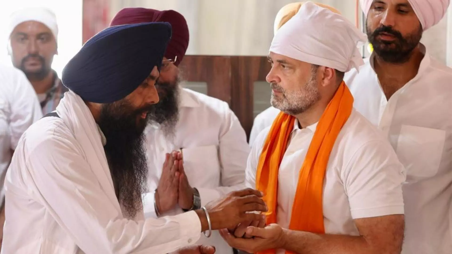 ਰਾਹੁਲ ਗਾਂਧੀ ਨੂੰ ਸਿਰੋਪਾਓ ਦੇਣ ਤੇ SGPC ਦਾ ਵੱਡਾ ਐਕਸ਼ਨ