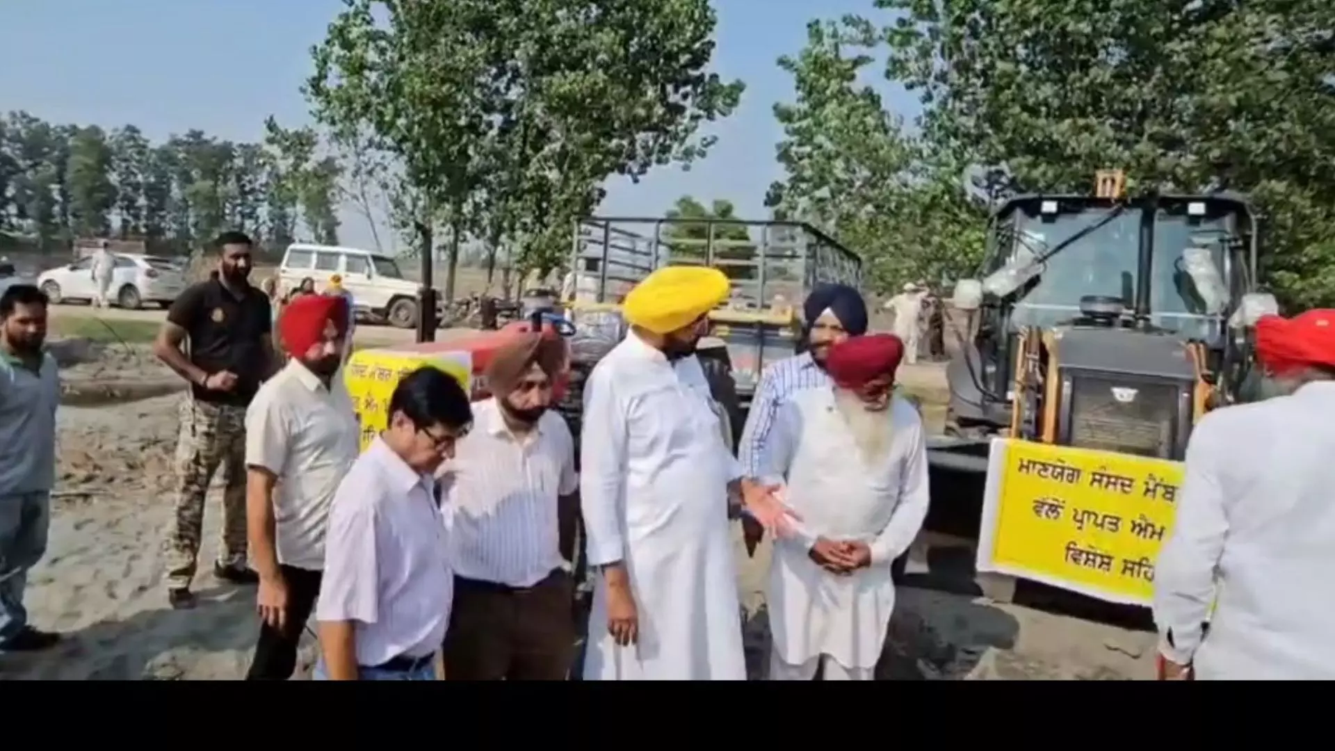 ਜਿਸ ਦਾ ਖੇਤ ਉਸ ਦੀ ਰੇਤ ਨੀਤੀ ਤਹਿਤ ਅਜਨਾਲਾ ਵਿੱਚ ਰੇਤ ਕੱਢਣ ਦਾ ਕੰਮ ਸ਼ੁਰੂ