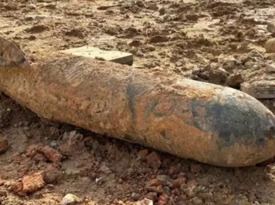 450 ਕਿਲੋਗ੍ਰਾਮ ਦਾ 100 ਸਾਲ ਪੁਰਾਣਾ ਬੰਬ ਮਿਲਿਆ, ਪੈ ਗਈ ਭਾਜੜ