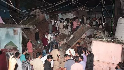 Indore Building Collapse: ਮੱਧ ਪ੍ਰਦੇਸ਼ ਵਿੱਚ ਵੱਡਾ ਹਾਦਸਾ, ਇੰਦੌਰ ਚ ਡਿੱਗੀ ਇਮਾਰਤ, ਕਈ ਮੌਤਾਂ