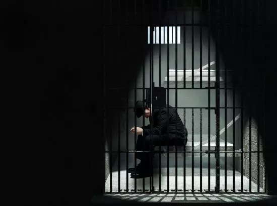 ਟਰੰਪ ਦੇ ਕਰੀਬੀ ਨੂੰ 27 ਸਾਲ ਦੀ ਕੈਦ