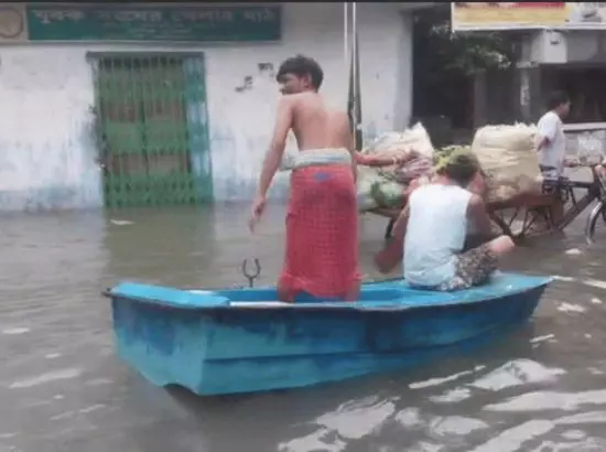 ਦੇਸ਼ ਦੇ ਇਸ ਸੂਬੇ ਵਿਚ ਰਿਕਾਰਡਤੋੜ ਬਾਰਿਸ਼: ਸੜਕਾਂ ਤੇ ਚੱਲੀਆਂ ਕਿਸ਼ਤੀਆਂ