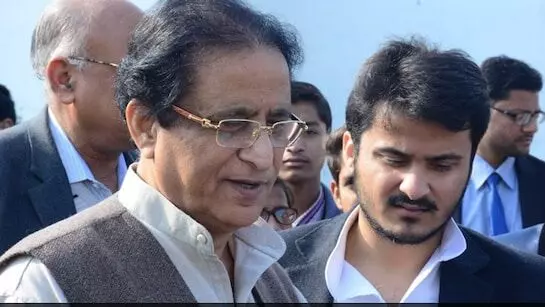 Azam Khan: ਮਸ਼ਹੂਰ ਸਿਆਸਤਦਾਨ ਸਪਾ ਆਗੂ ਆਜ਼ਮ ਖ਼ਾਨ ਜੇਲ ਤੋਂ ਹੋਏ ਰਿਹਾਅ, ਲੱਗੀ ਸਮਰਥਕਾਂ ਦੀ ਭੀੜ Azam Khan: ਮਸ਼ਹੂਰ ਸਿਆਸਤਦਾਨ ਸਪਾ ਆਗੂ ਆਜ਼ਮ ਖ਼ਾਨ ਜੇਲ ਤੋਂ ਹੋਏ ਰਿਹਾਅ, ਲੱਗੀ ਸਮਰਥਕਾਂ ਦੀ ਭੀੜ