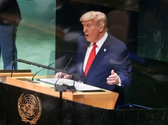 ਇਜ਼ਰਾਈਲ-ਗਾਜ਼ਾ ਯੁੱਧ: ਟਰੰਪ ਨੇ ਸ਼ਾਂਤੀ ਯੋਜਨਾ ਦਾ ਕੀਤਾ ਖੁਲਾਸਾ ਇਜ਼ਰਾਈਲ-ਗਾਜ਼ਾ ਯੁੱਧ: ਟਰੰਪ ਨੇ ਸ਼ਾਂਤੀ ਯੋਜਨਾ ਦਾ ਕੀਤਾ ਖੁਲਾਸਾ