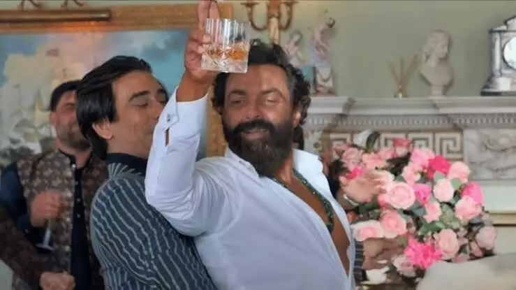 Bobby Deol: ਪਿਤਾ ਧਰਮਿੰਦਰ ਵਾਂਗ ਬੌਬੀ ਨੂੰ ਲੱਗ ਗਈ ਸੀ ਸ਼ਰਾਬ ਦੀ ਆਦਤ, ਜਾਣੋ ਕਿਵੇਂ ਛੁਡਾਈ ਮਾੜੀ ਆਦਤ Bobby Deol: ਪਿਤਾ ਧਰਮਿੰਦਰ ਵਾਂਗ ਬੌਬੀ ਨੂੰ ਲੱਗ ਗਈ ਸੀ ਸ਼ਰਾਬ ਦੀ ਆਦਤ, ਜਾਣੋ ਕਿਵੇਂ ਛੁਡਾਈ ਮਾੜੀ ਆਦਤ