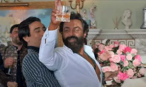 Bobby Deol: ਪਿਤਾ ਧਰਮਿੰਦਰ ਵਾਂਗ ਬੌਬੀ ਨੂੰ ਲੱਗ ਗਈ ਸੀ ਸ਼ਰਾਬ ਦੀ ਆਦਤ, ਜਾਣੋ ਕਿਵੇਂ ਛੁਡਾਈ ਮਾੜੀ ਆਦਤ