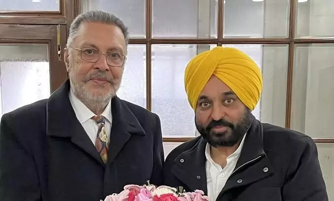 ਨਾਭਾ ਦੇ ਸਰਕਾਰੀ ਹਸਪਤਾਲ ਵਿੱਚ ਪਹੁੰਚੇ ਪੰਜਾਬ ਦੇ ਸਿਹਤ ਮੰਤਰੀ ਡਾਕਟਰ ਬਲਵੀਰ ਸਿੰਘ ਵੱਲੋ ਹਸਪਤਾਲ ਦਾ ਦੌਰਾ