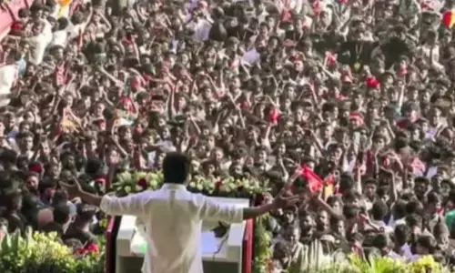 ਅਦਾਕਾਰ ਵਿਜੇ ਦੀ ਰੈਲੀ ਵਿੱਚ ਭਗਦੜ ਦਾ ਕਾਰਨ: 9 ਸਾਲ ਦੀ ਬੱਚੀ ਦੀ ਭਾਲ